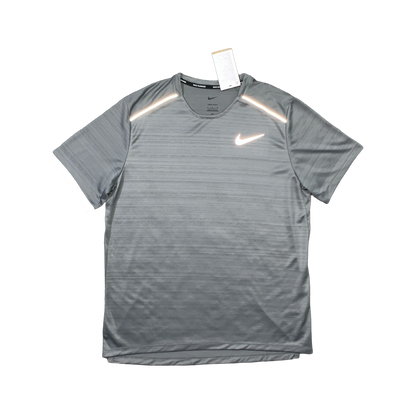 NIKE MILER 1.0 T-SHIRT & CHALLENGER SHORTS (5 INCH BRIEF LINING) - GREY