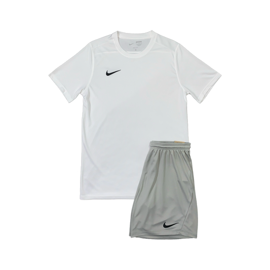 NIKE DRIFIT T-SHIRT & SHORTS - WHITE & GREY