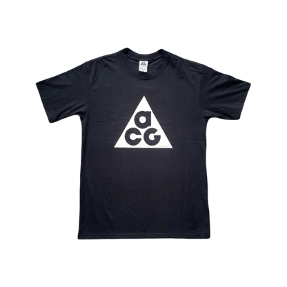 NIKE ACG GRAPHIC T-SHIRT - BLACK